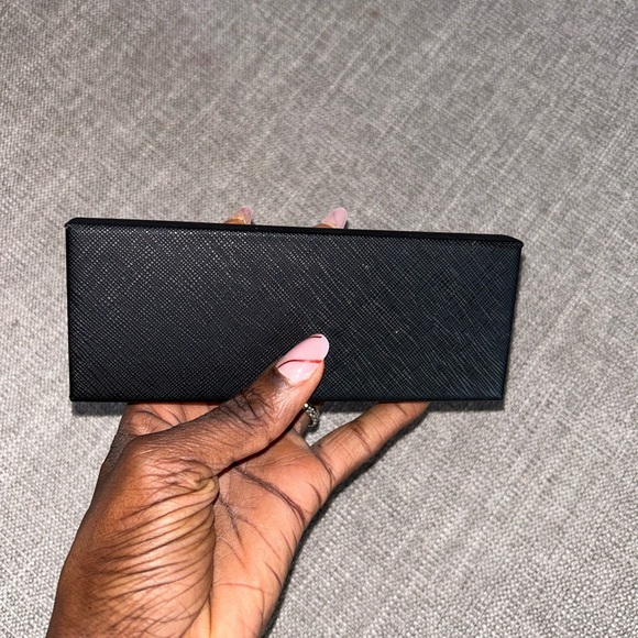 Prada Elegant Black Eyewear Holder - Picture 3 of 6